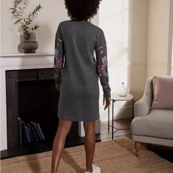 BODEN Jasmine Gray Sweater Dress Embroidered Sleeves - Size 12 L/ 12 Long- EUC - Picture 3 of 12